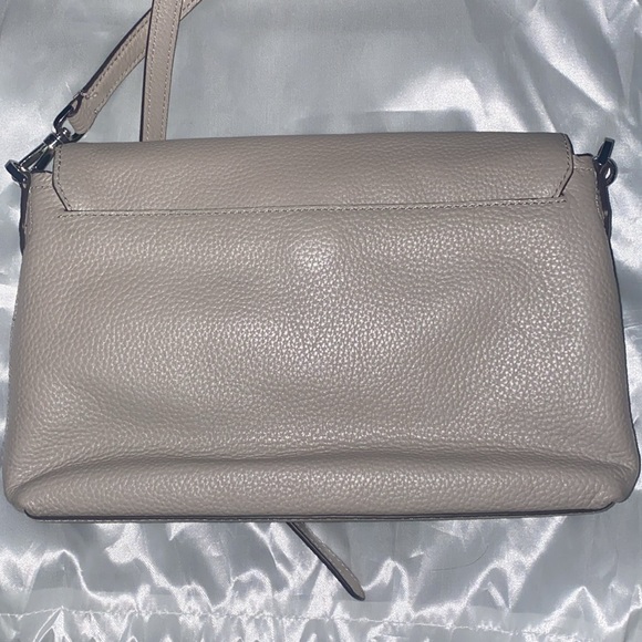 Kate spade New York pre-loved crossbody purse. 100%cow leather. No call outs - Picture 3 of 6